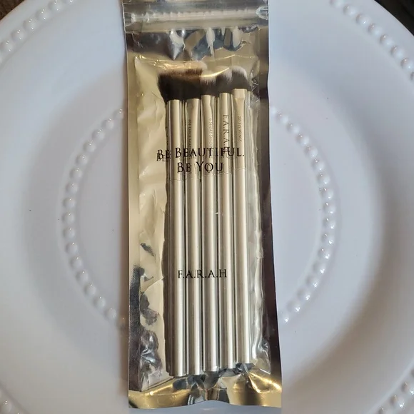 FARAHEye Perfection Brush Set - Silver - Picture 3 of 3